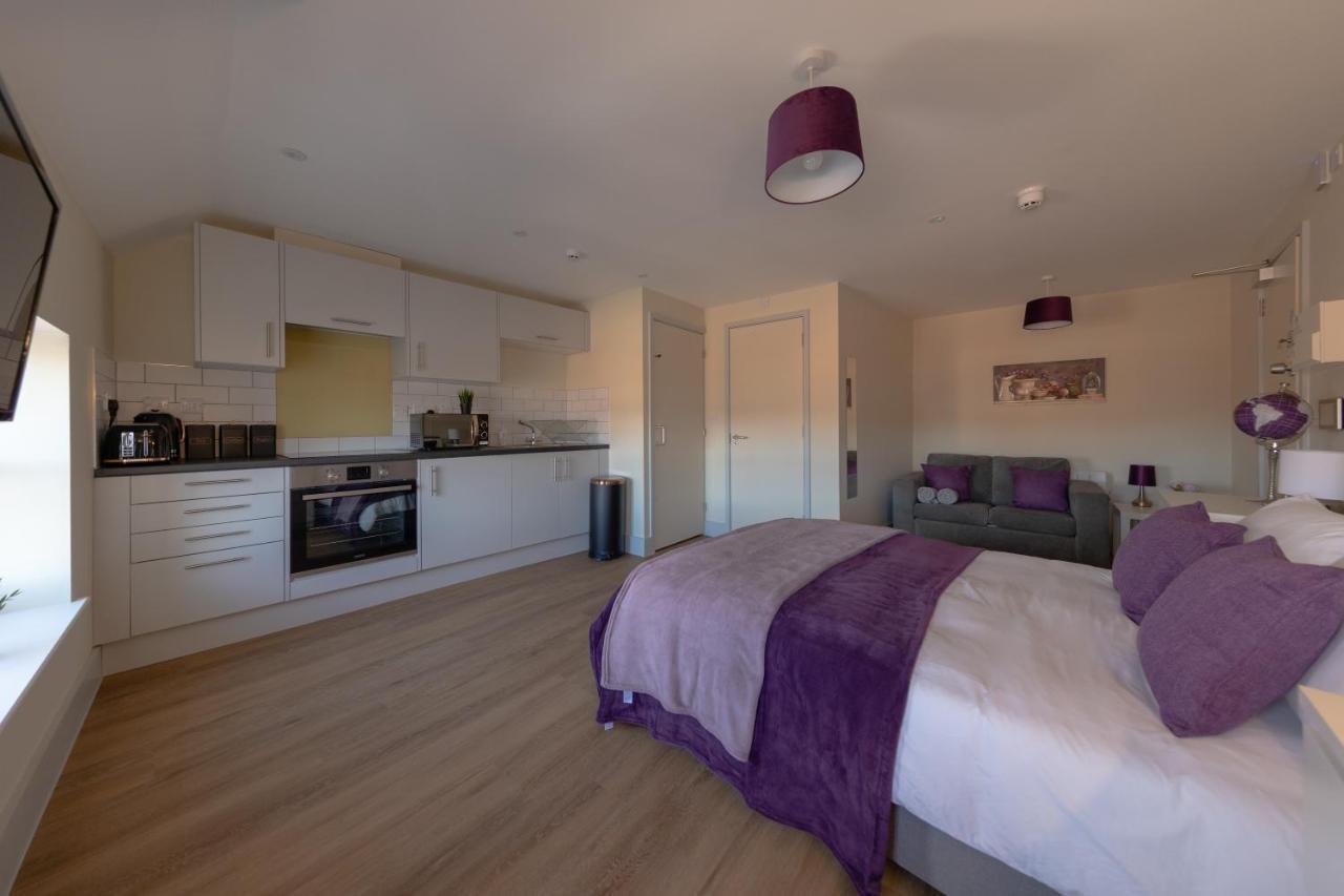 Isabella House - Hereford City Centre Aparthotel, By Rentmyhouse エクステリア 写真